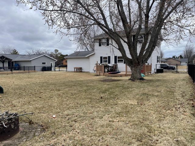 137 Chippewa DRIVE, Sheboygan Falls, WI 53085