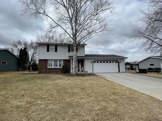 137 Chippewa DRIVE, Sheboygan Falls, WI 53085