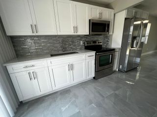 2067 Laura Lane B, West Palm Beach, FL 33415