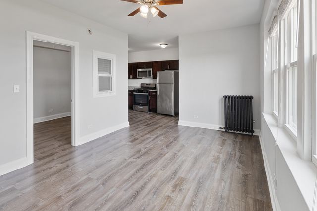 1608 W Sherwin Avenue 608, Chicago, IL 60626