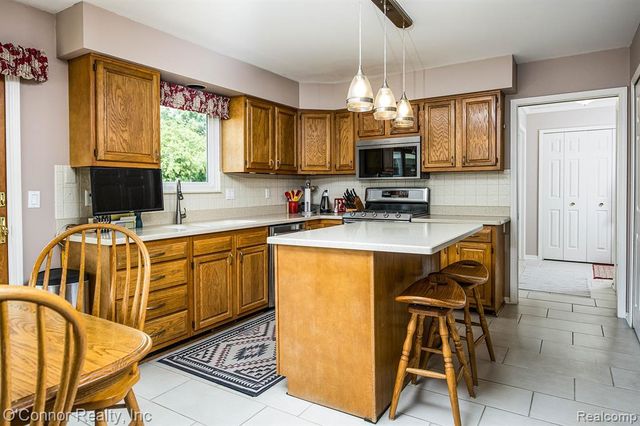 474 Colorado Avenue, Marysville, MI 48040