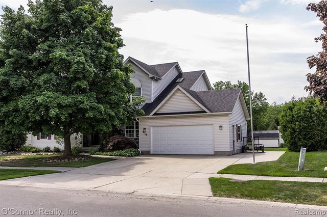 474 Colorado Avenue, Marysville, MI 48040