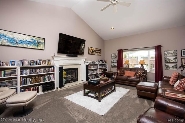 474 Colorado Avenue, Marysville, MI 48040