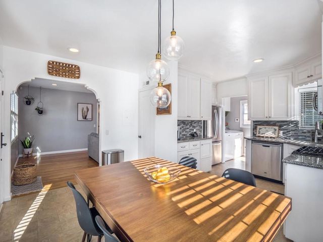 16 Eastern Drive, Watsonville, CA 95076