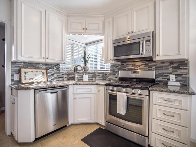 16 Eastern Drive, Watsonville, CA 95076