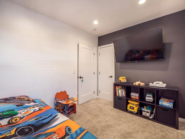 16 Eastern Drive, Watsonville, CA 95076