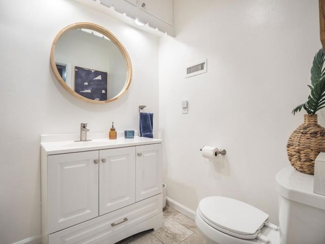 16 Eastern Drive, Watsonville, CA 95076