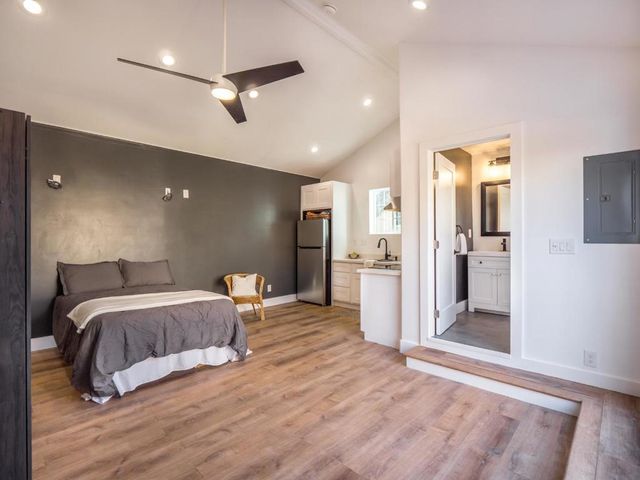 16 Eastern Drive, Watsonville, CA 95076