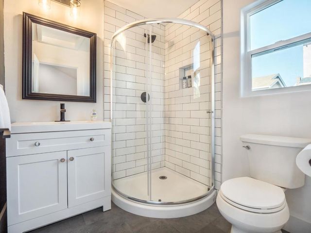 16 Eastern Drive, Watsonville, CA 95076