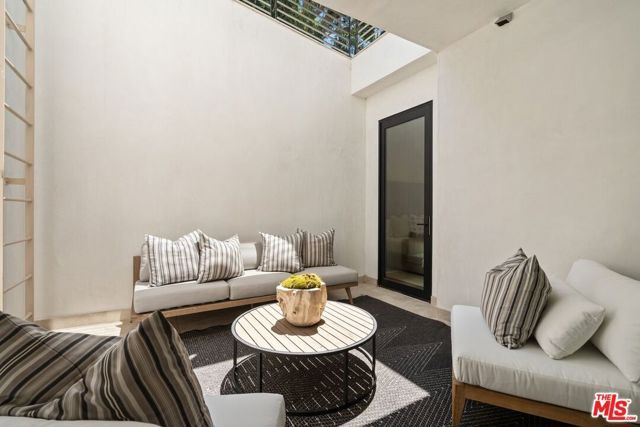 1200 Angelo Drive, Beverly Hills, CA 90210