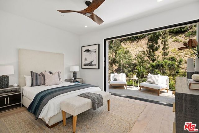 1200 Angelo Drive, Beverly Hills, CA 90210