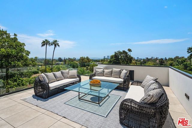 1200 Angelo Drive, Beverly Hills, CA 90210