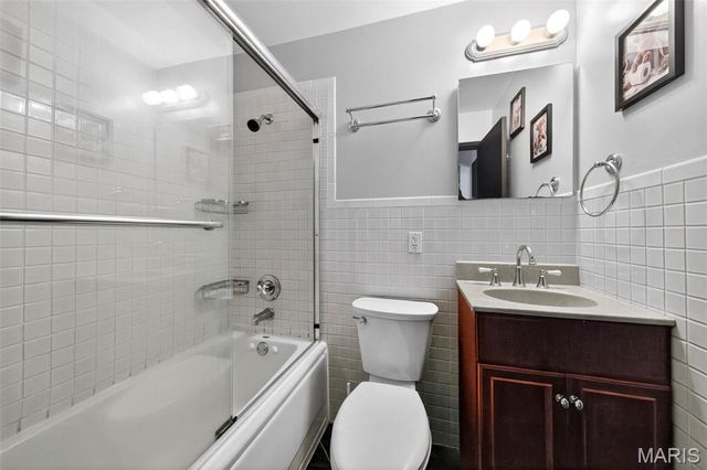 10421 Fourwinds Court, St Louis, MO 63114