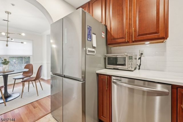 91 Roseland Ave, Caldwell Boro Twp., NJ 07006