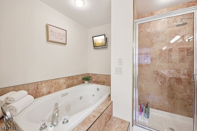 91 Roseland Ave, Caldwell Boro Twp., NJ 07006