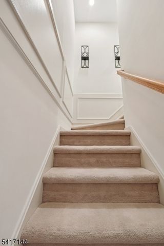 91 Roseland Ave, Caldwell Boro Twp., NJ 07006