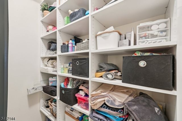 91 Roseland Ave, Caldwell Boro Twp., NJ 07006