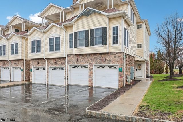 91 Roseland Ave, Caldwell Boro Twp., NJ 07006