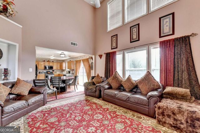 4654 Pine Isle Way, Buford, GA 30518