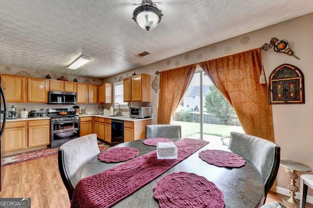 4654 Pine Isle Way, Buford, GA 30518