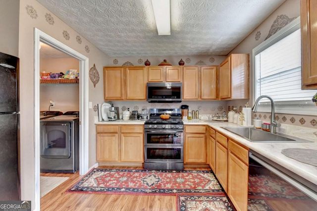 4654 Pine Isle Way, Buford, GA 30518