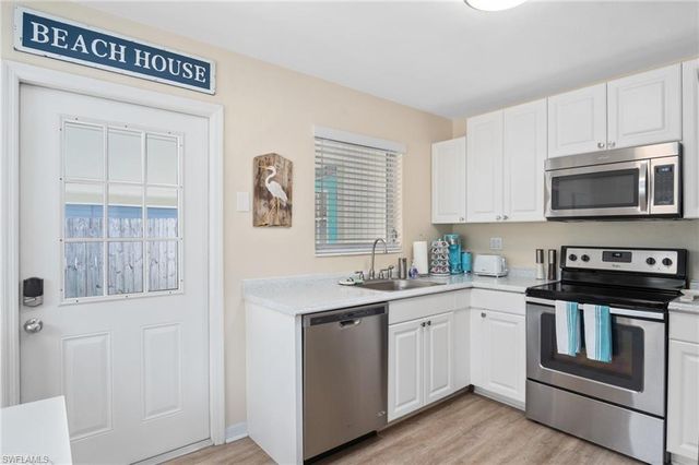 1097 Sperling AVE, Naples, FL 34103