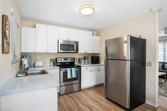 1097 Sperling AVE, Naples, FL 34103