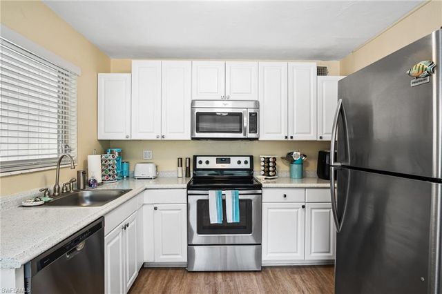 1097 Sperling AVE, Naples, FL 34103