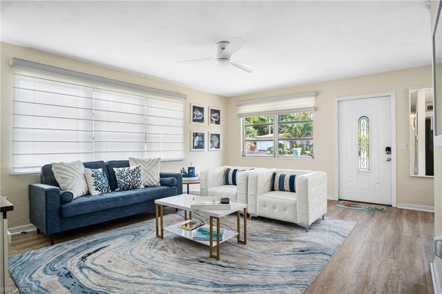 1097 Sperling AVE, Naples, FL 34103