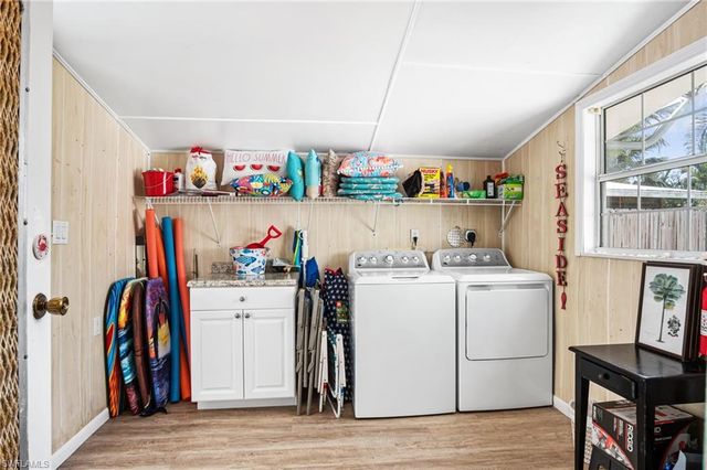 1097 Sperling AVE, Naples, FL 34103