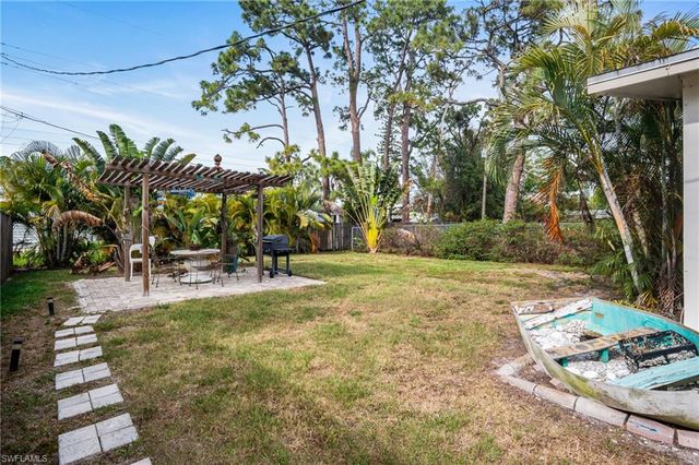 1097 Sperling AVE, Naples, FL 34103