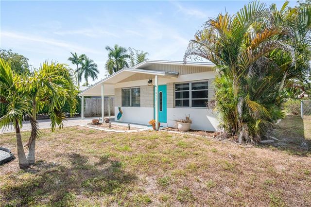 1097 Sperling AVE, Naples, FL 34103