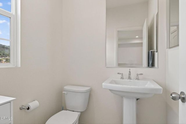 127 Klamath Street, Ventura, CA 93001