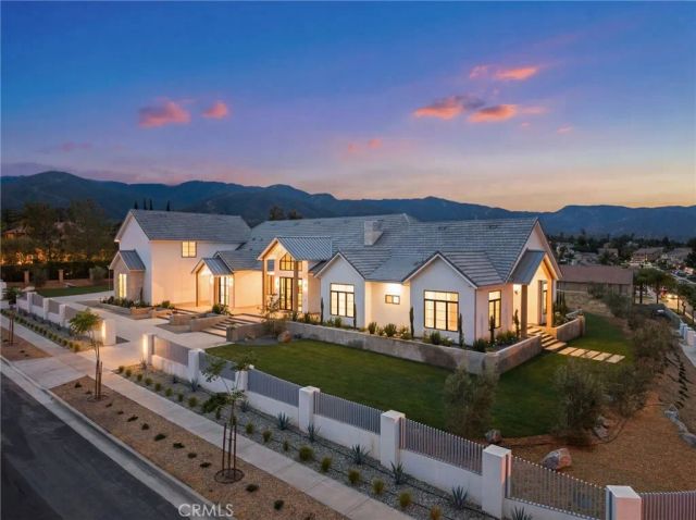 3100 Garretson Avenue, Corona, CA 92881