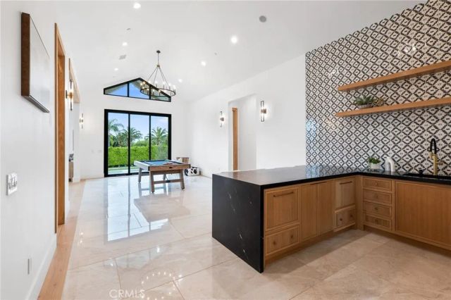3100 Garretson Avenue, Corona, CA 92881