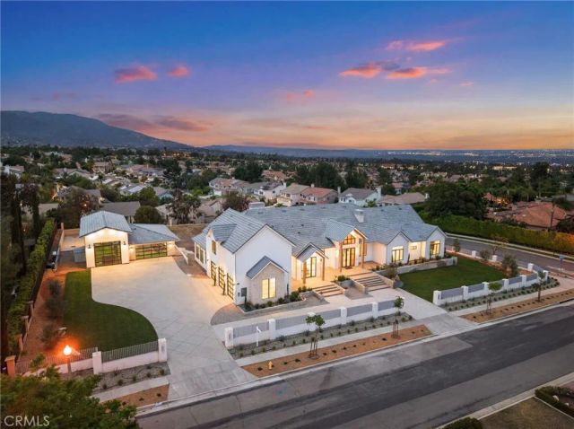 3100 Garretson Avenue, Corona, CA 92881