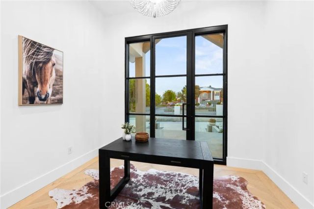 3100 Garretson Avenue, Corona, CA 92881