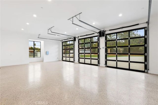 3100 Garretson Avenue, Corona, CA 92881