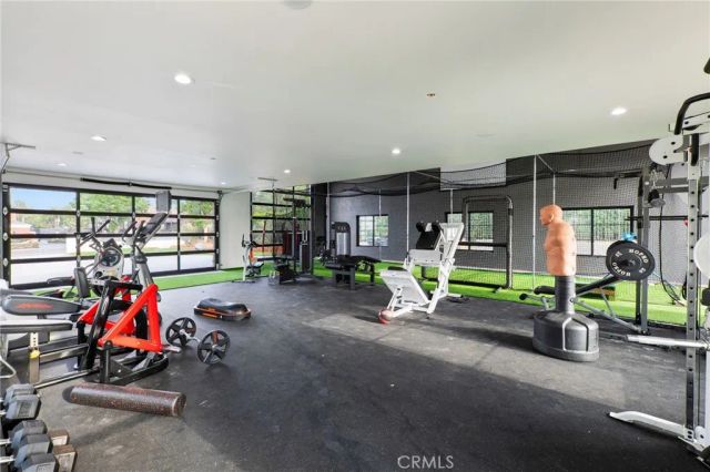 3100 Garretson Avenue, Corona, CA 92881