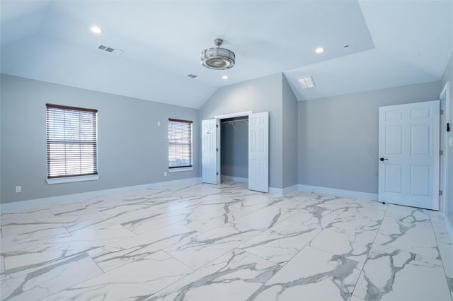 661 Hidden Oak RD, Dale, TX 78616