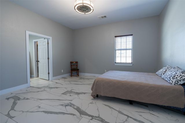 661 Hidden Oak RD, Dale, TX 78616