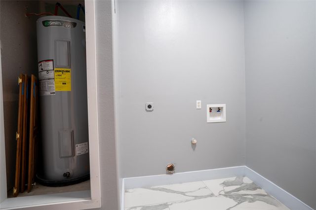 661 Hidden Oak RD, Dale, TX 78616