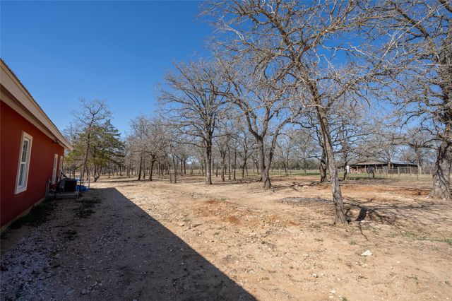 661 Hidden Oak RD, Dale, TX 78616