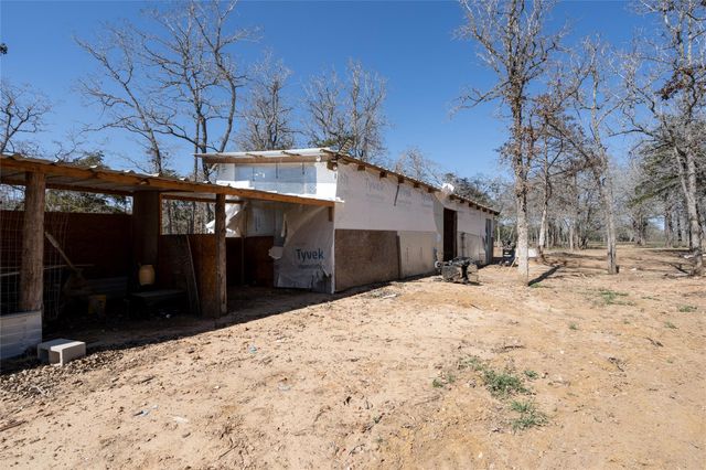 661 Hidden Oak RD, Dale, TX 78616