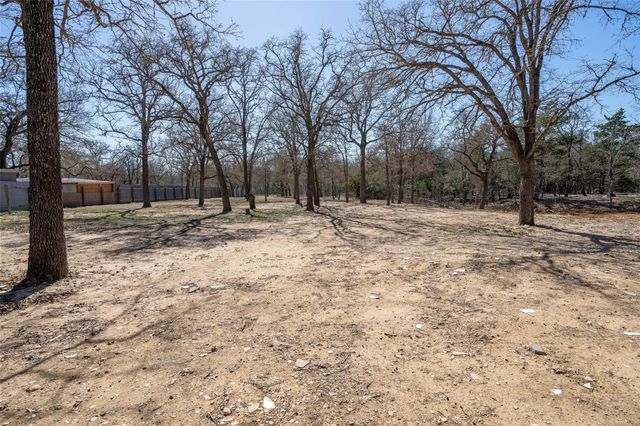 661 Hidden Oak RD, Dale, TX 78616