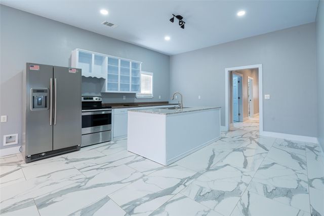 661 Hidden Oak RD, Dale, TX 78616