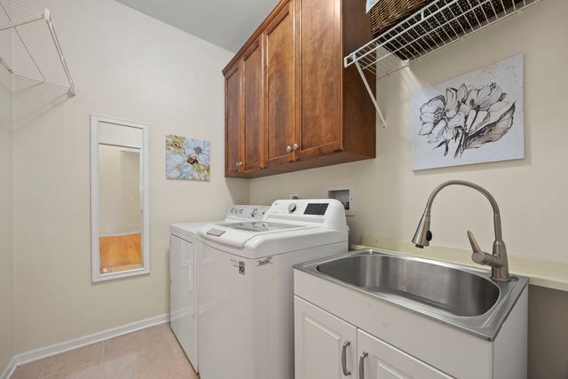 1N165 Mission Court, Winfield, IL 60190