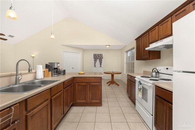 4716 Xanthisma Avenue, Mcallen, TX 78504