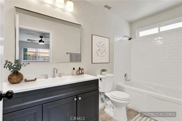 21985 Maumee Road, Apple Valley, CA 92308