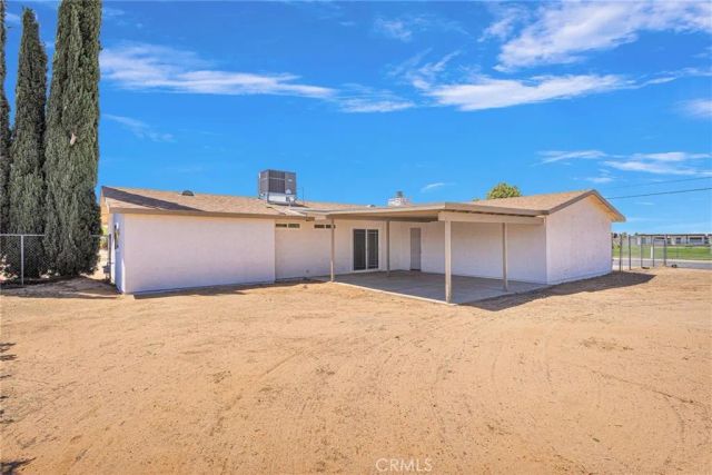 21985 Maumee Road, Apple Valley, CA 92308